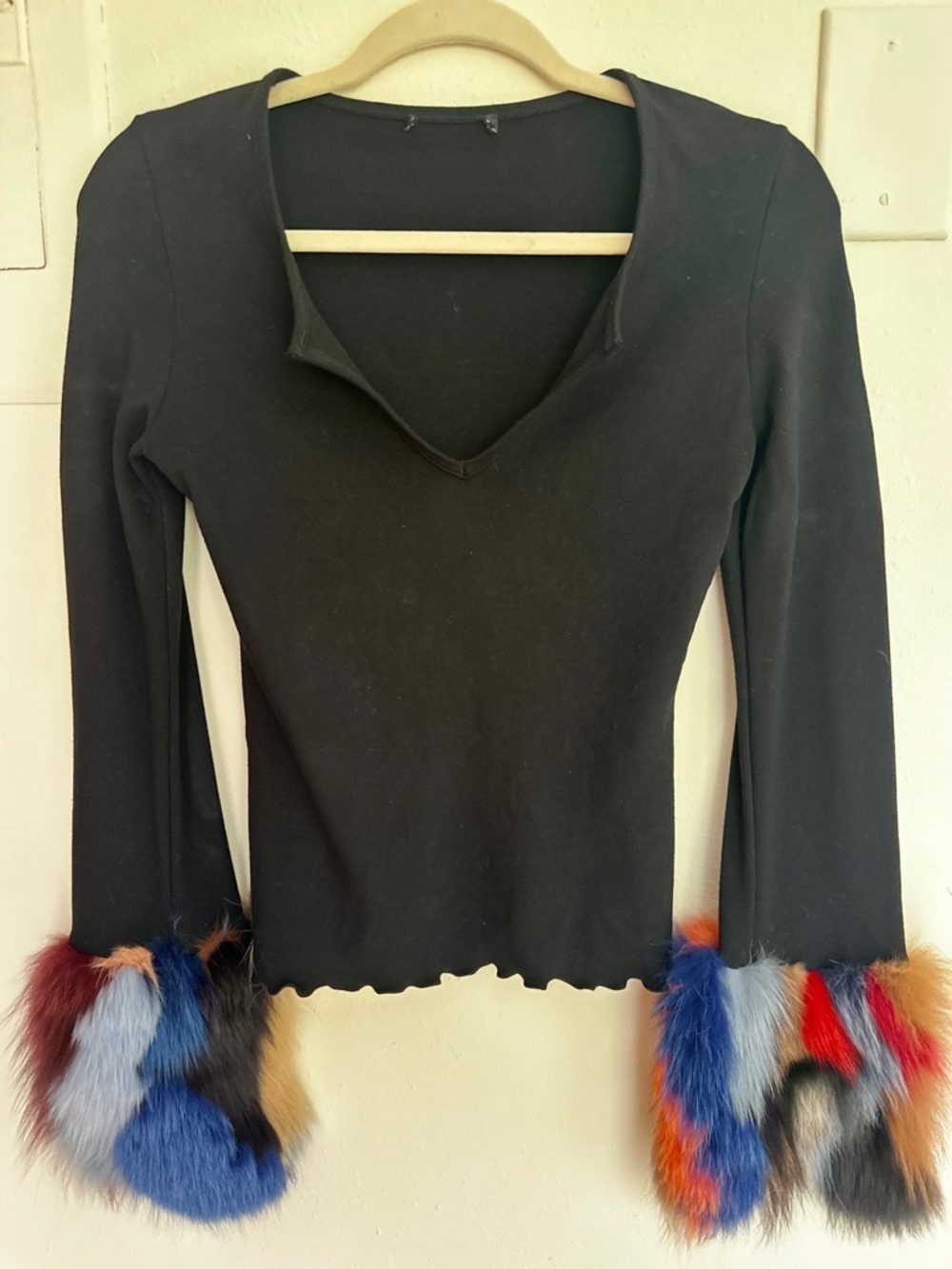 VtG Bebe BLK Top w multi colored rabbit/fox fur cuffs - LK NEW